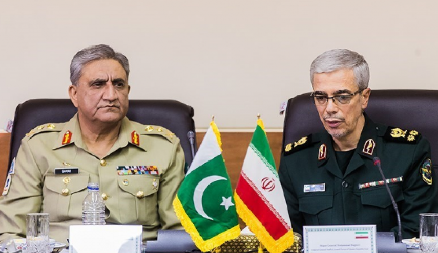 تماس تلفنی سردار باقری با فرمانده ارتش پاکستان درباره مرزبانان ایرانی
