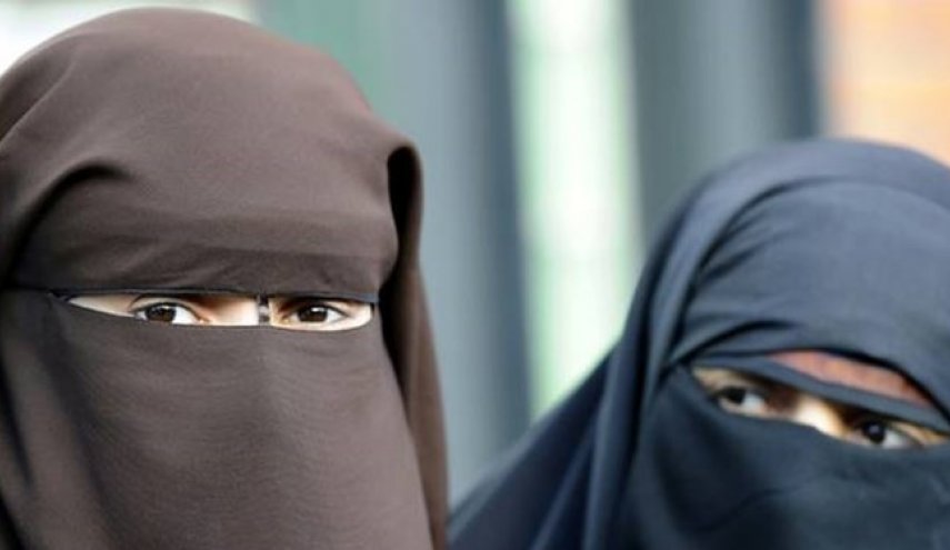 ممنوعیت استفاده از روبنده و حجاب کامل در فرانسه نقض حقوق‌بشر است