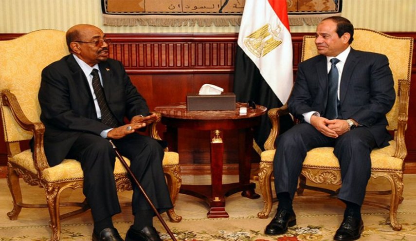 وفد وزاري يغادر مصر،للحضور في اللجنة التجارية المصرية السودانية بالخرطوم!