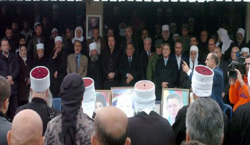 الأسد يهنئ بتحرير مختطفي السويداء