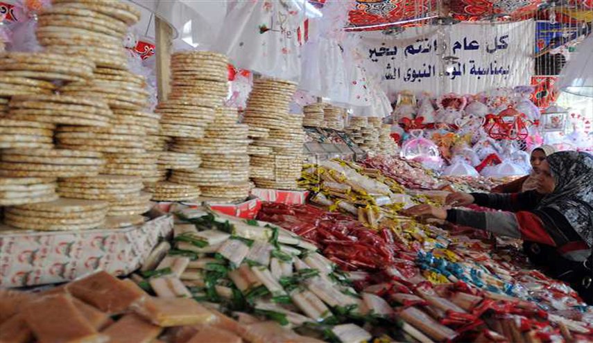 هكذا يواجه المصريون ارتفاع أسعار حلوى المولد النبوي (ص)!