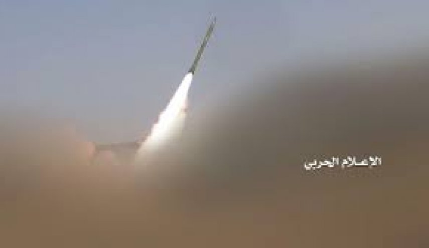 فرودگاه آپاچی‌های ائتلاف سعودی هدف اصابت موشک‌های نقطه‌زن یمن قرار گرفت