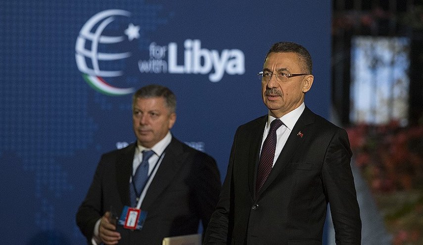 ما هي مواقف الحکومات المختلفة حیال الازمة الليبية؟
