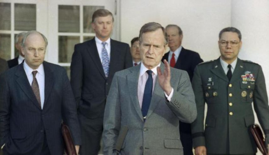 جنگ خلیج‌فارس در سال 1991 بر میراث جورج بوش سایه افکنده است
