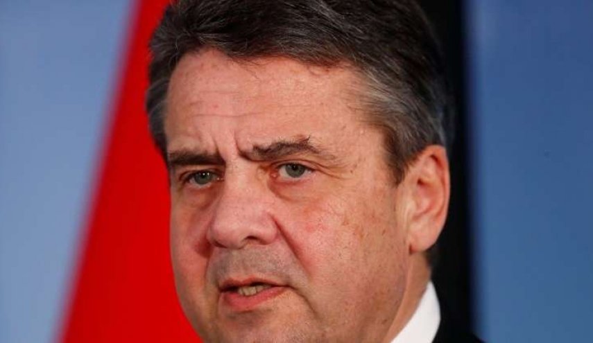 وزير ألماني سابق: أوكرانيا حاولت جرّنا إلى حرب مع روسيا!