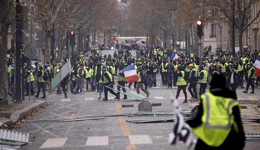 دستگیری بیش از چهارصد نفر پس از شورش‌های پاریس
