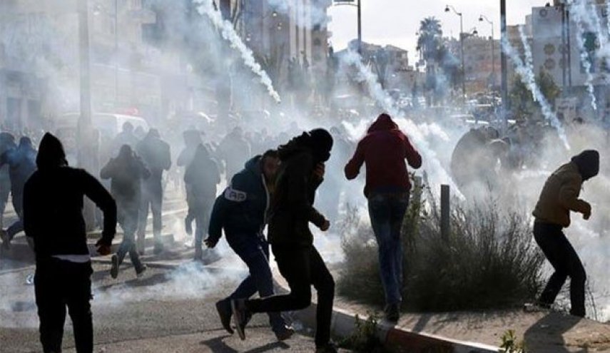 زخمی شدن ده‌ها فلسطینی در کرانه باختری
