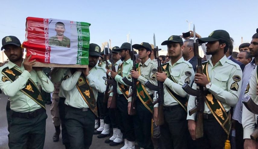 مراسم تشييع شهداء الاعتداء الارهابي في جابهار الايرانية