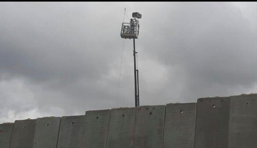 شاهد: الكيان الصهيوني يطلق منطادا مجهزا بكاميرات مراقبة بجنوب لبنان