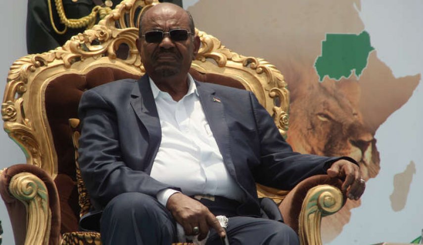 الحزب الحاكم في السودان يوجه باتخاذ تدابير عاجلة لتوفير الوقود والخبز 