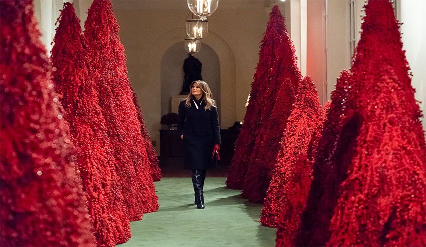 أشجار الميلاد الخاصة بميلانيا ترامب تتعرض للسرقة في البيت الأبيض