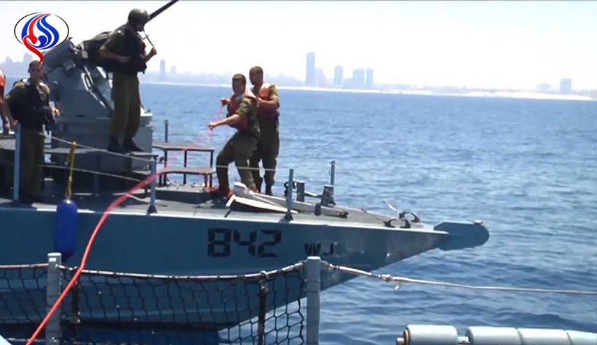 الاحتلال يعتقل صيادين شقيقين غرب قطاع غزة