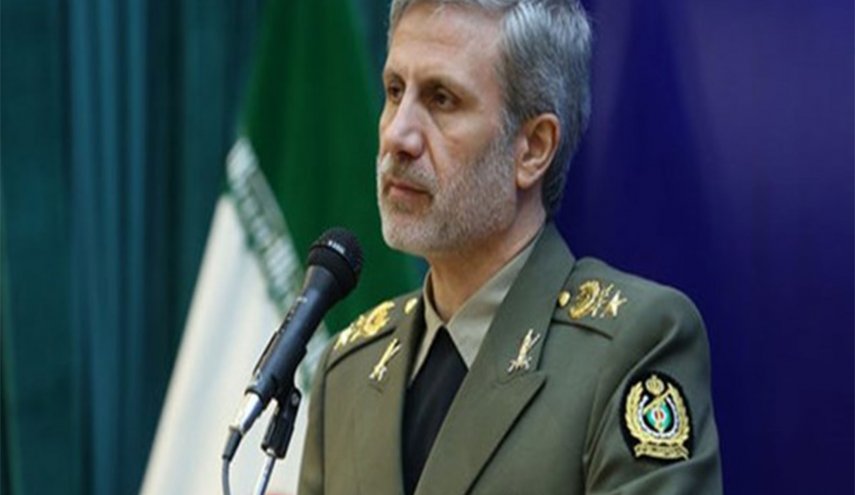 وزير الدفاع الإيراني: الاعداء يطرحون قضية الصواريخ من باب العجز