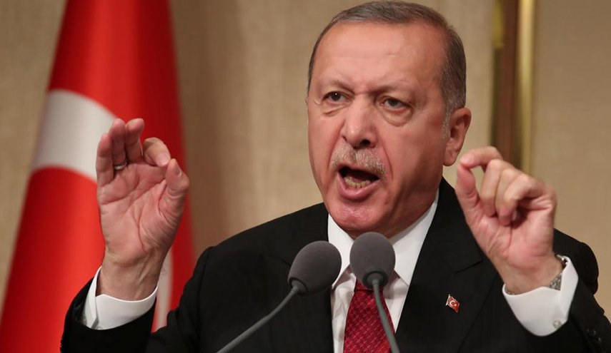 أردوغان: أكدنا لترامب ضرورة انسحاب المسلحين الأكراد من شرق الفرات 