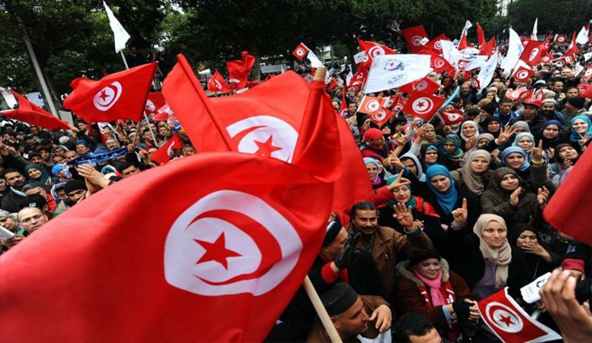 تونسی ها سالگرد انقلاب تونس را جشن گرفتند