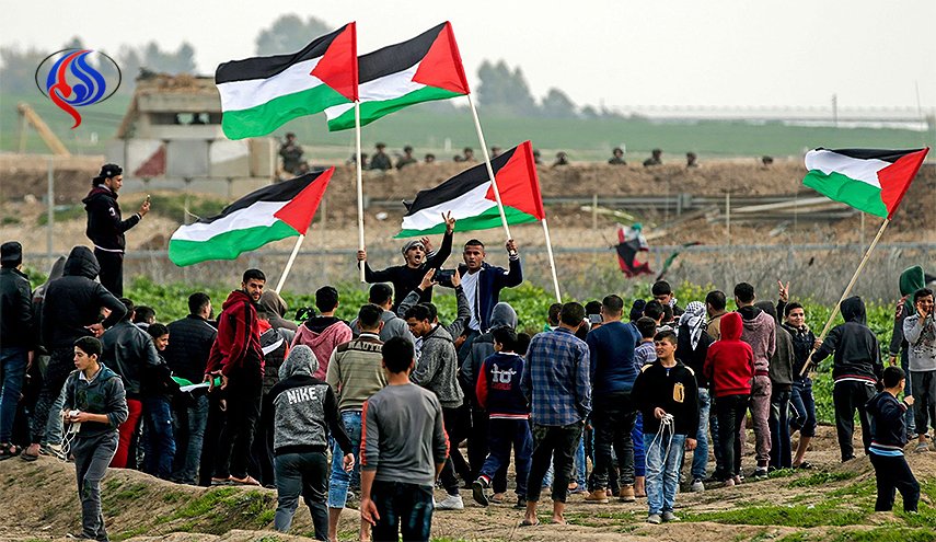 3 شهداء وعشرات الجرحى في مسيرات العودة بقطاع غزة