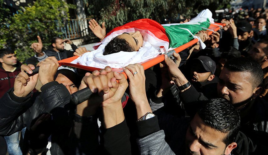 غزة تشيع شهداءها وهنية يؤكد استمرار المسيرات حتى كسر الحصار