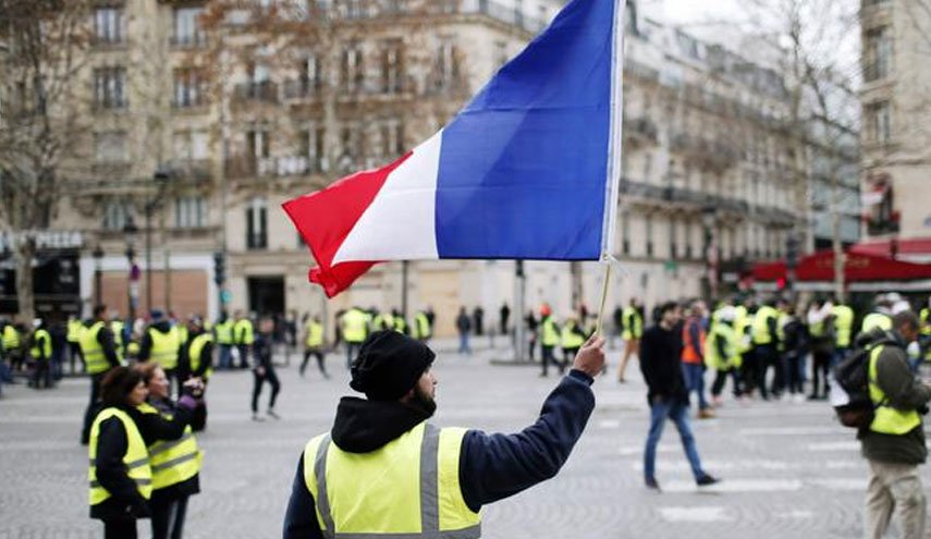 تب اعتراض جلیقه زردها در فرانسه فروکش کرد