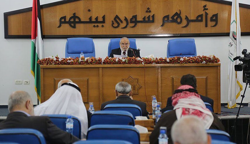 محمود عباس يعلن حل المجلس التشريعي الفلسطيني