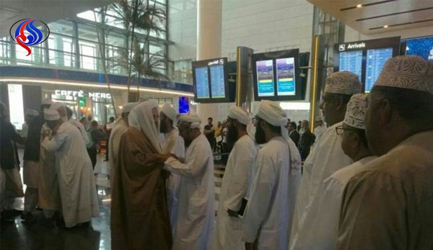 مولوی عبدالحمید به عمان سفر کرد