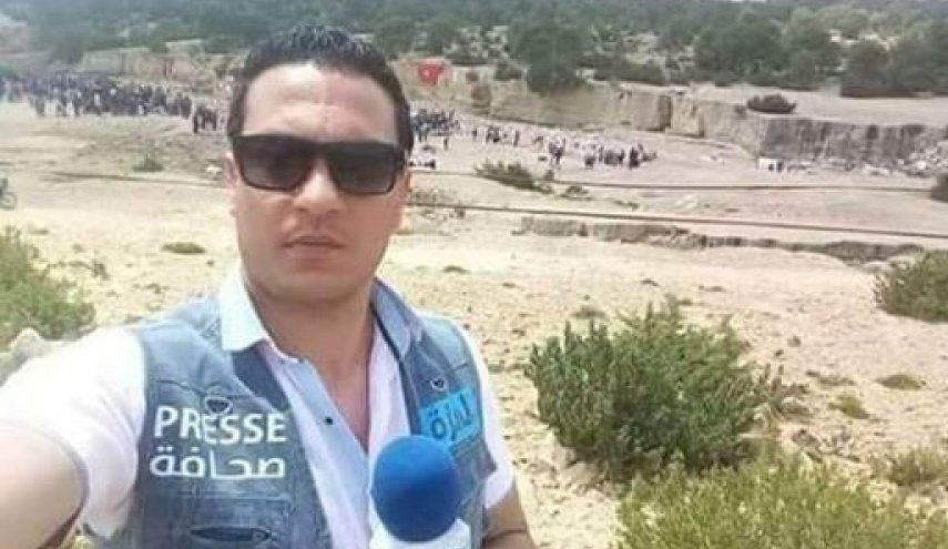وفاة صحفي تونسي أحرق نفسه