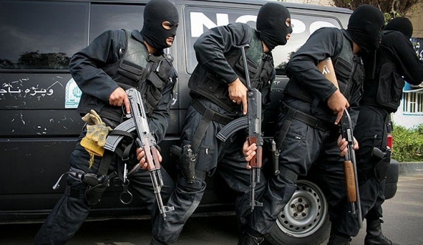 استشهاد شرطيين اثنين باشتباك مع عصابة مسلحة في كرمان