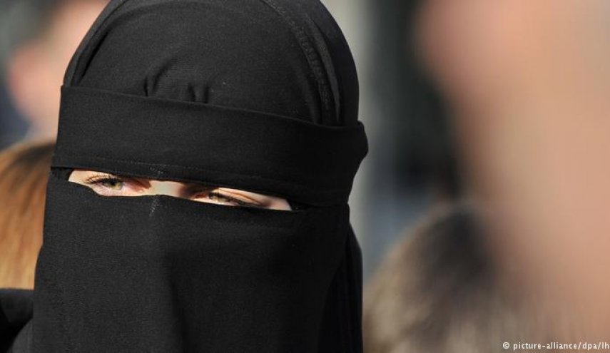 مقاضاة داعشية ألمانية لتورطها في استعباد وقتل طفلة