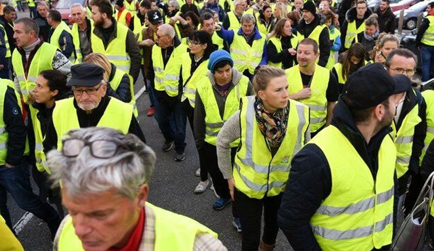 شبکه های مطرح خبری فرانسه در محاصره جلیقه زردها