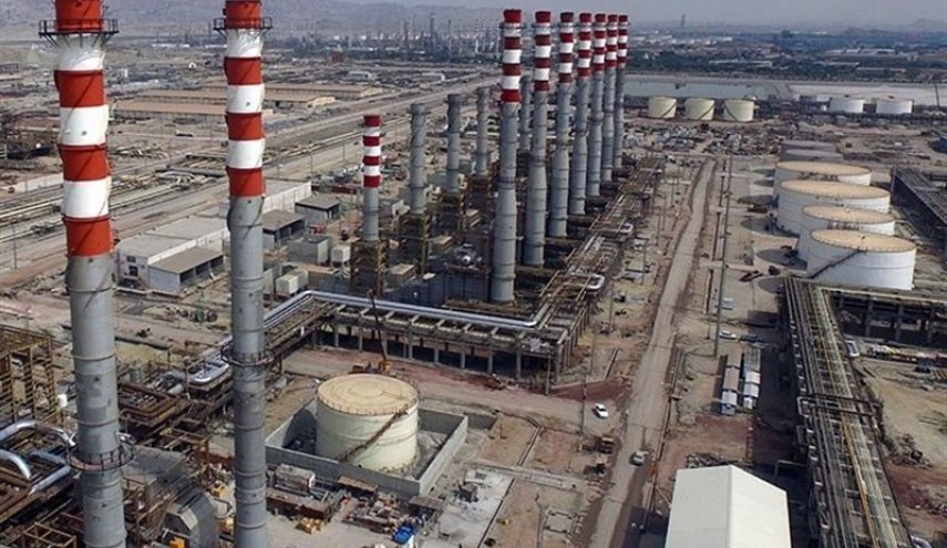 عبور ظرفیت تولید بنزین ایران از مرز ۱۰۰ میلیون لیتر در روز
