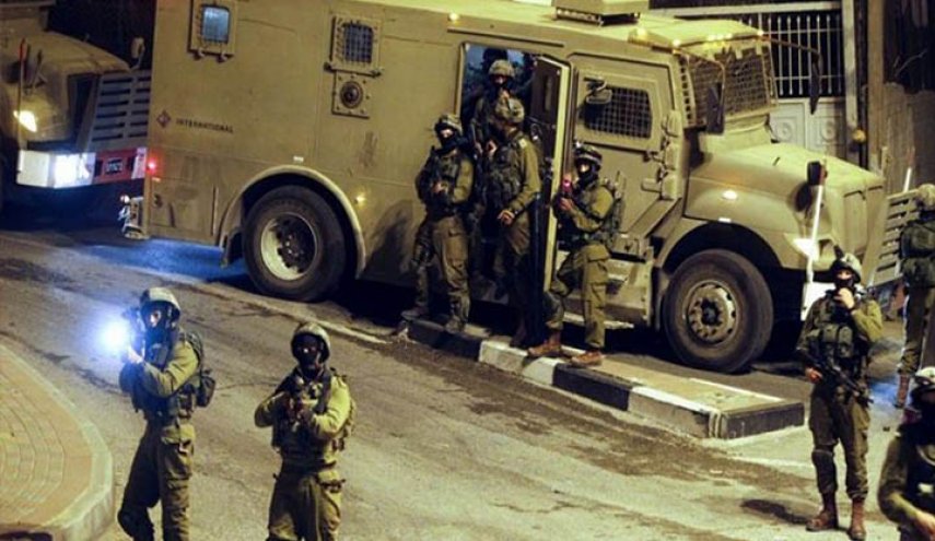  الاحتلال يشن حملة اعتقالات ومداهمات واسعة في الضفة الغربية