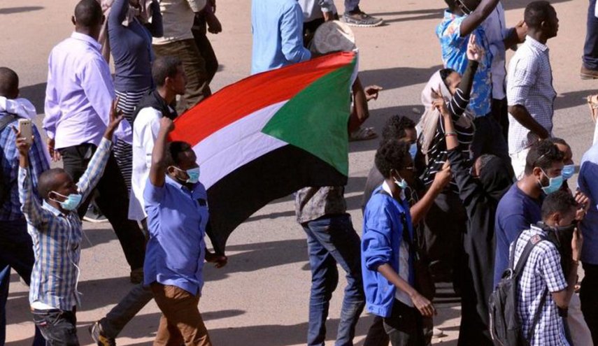 إصابات باحتجاجات السودان.. والشرطة: الأمن مستقر