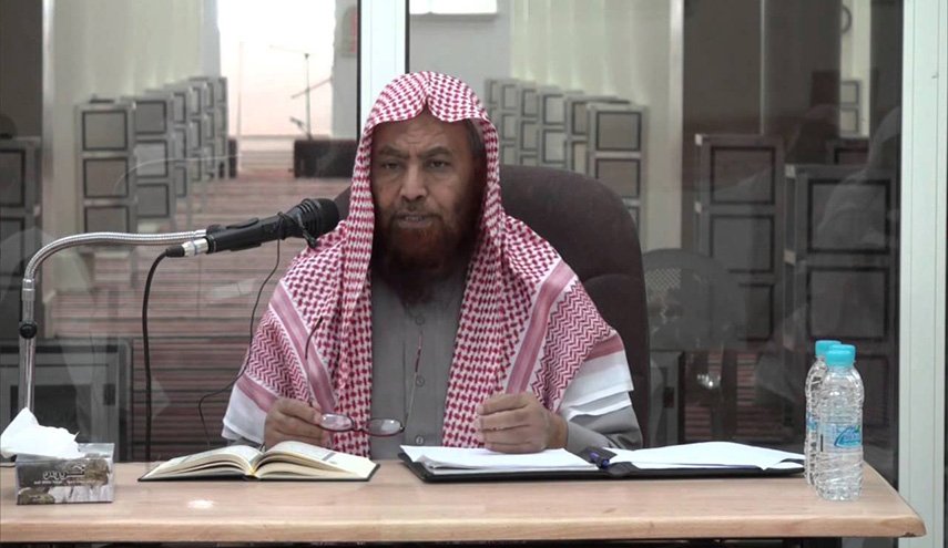 من هو الشيخ العماري الذي يواجه الموت بسجون السعودية؟