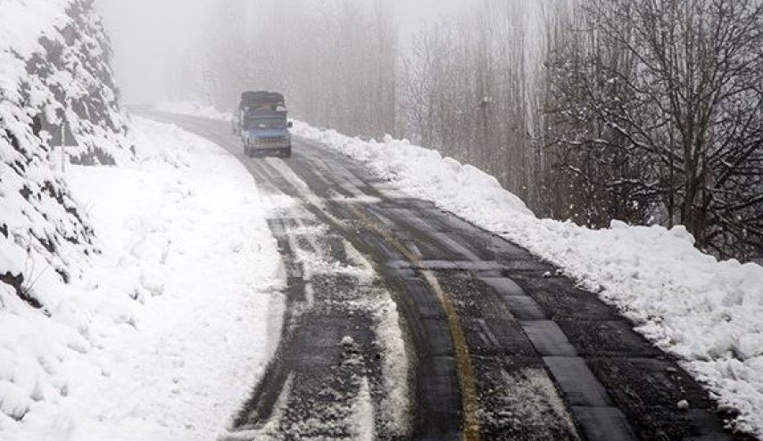 برف و باران ۱۴ استان را فرا می‌گیرد / تهران سردتر می‌شود