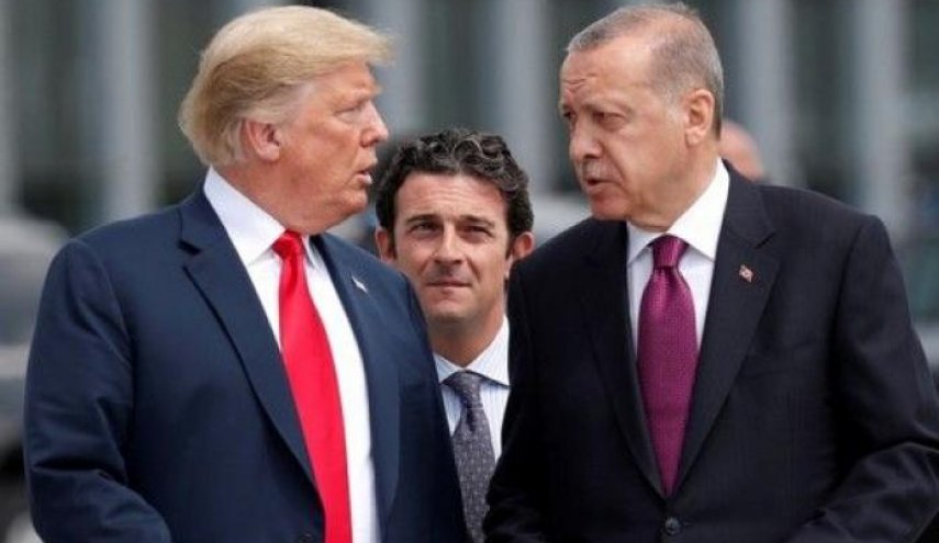 ترامب: سندمر تركيا إذا هاجمت الأكراد في سوريا