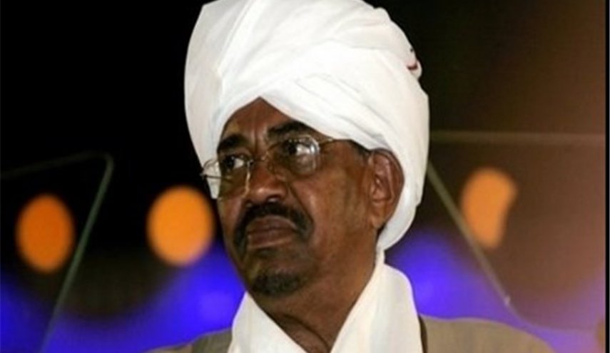 البشیر رئیس بانک مرکزی سودان را برکنار کرد