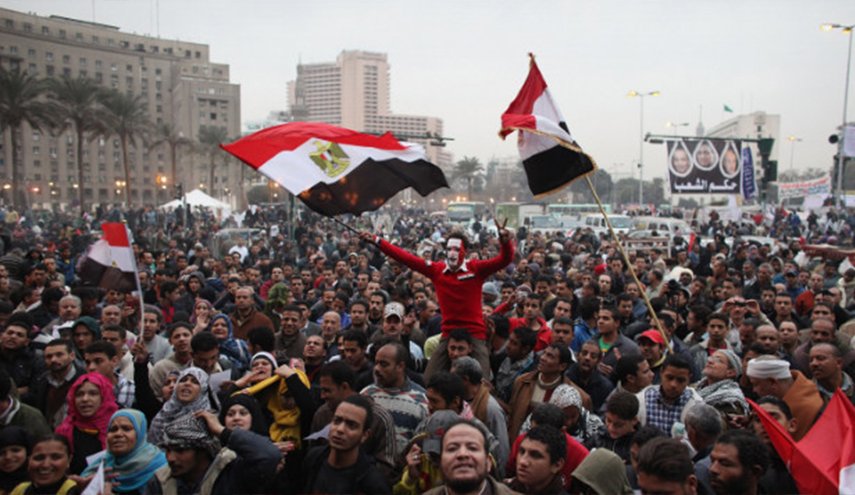 ذكرى ثورة 25 يناير في مصر، بين ’التغيير’ و’المؤامرة’