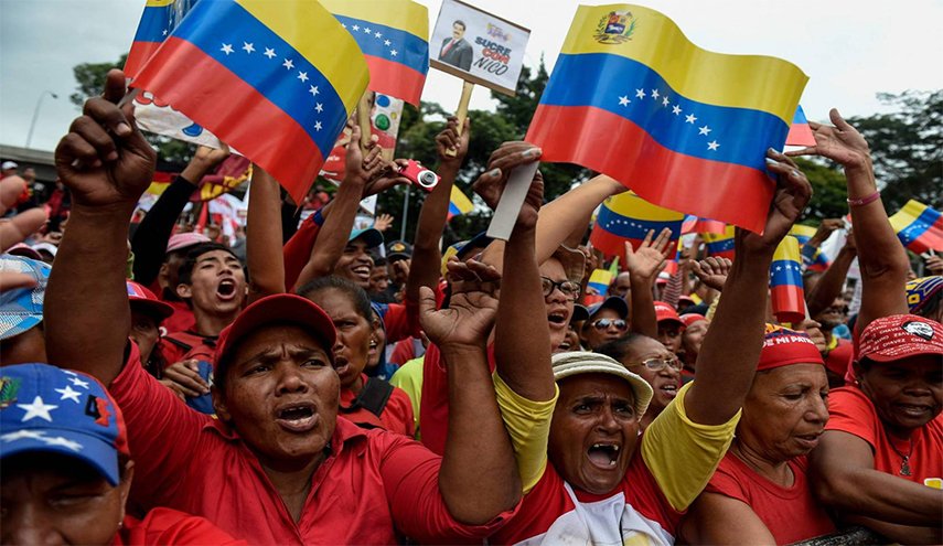 ​​​​​​​مسؤول دولي سابق يفضح السياسة التي تنتهجها أمريكا في فنزويلا