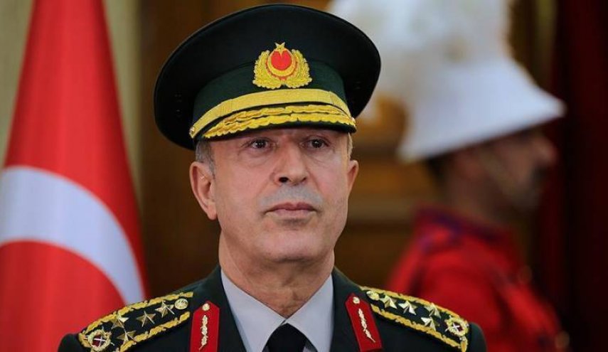 وزير الدفاع التركي يعلن استعداد بلاده لبدء عملية في شمال سوريا