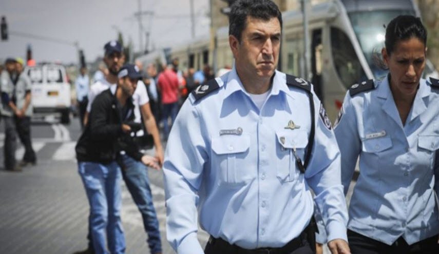 قائد شرطة الاحتلال بالقدس يقود اقتحامًا استفزازيًّا للأقصى
