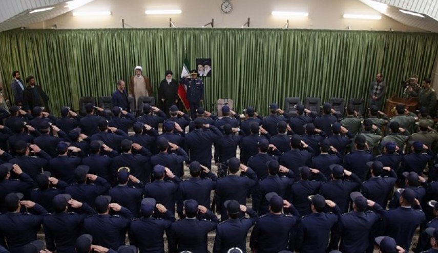 توضیحات علم‌الهدی درباره عکس منتشر شده از جلسه با افسران نیروی هوایی
