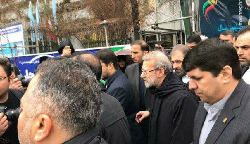 علی لاریجانی به خیل عظیم راهپیمایان پیوست
