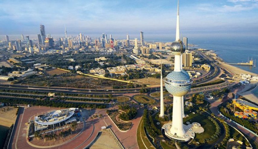 الكويت.. 100 ألف مواطن تحت طائلة الضبط ومنع السفر