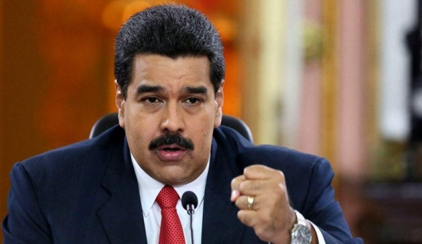 مادورو: آمریکا میلیاردها دلار از ما می‌دزدد و در عوض خرده نان تعارف می‌کند