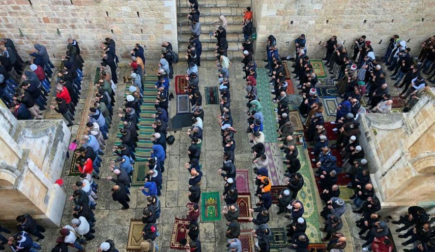 تصاویر | برگزاری نماز جمعه در مصلای «باب‌الرحمه» پس از 16 سال