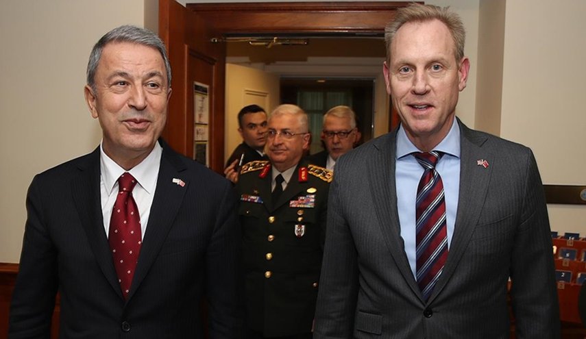 وزيرا دفاع تركيا وأمريكا يبحثان الملف السوري في أنقرة
