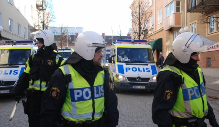 السويد تعتقل شخصا بتهمة التجسس لصالح روسيا
