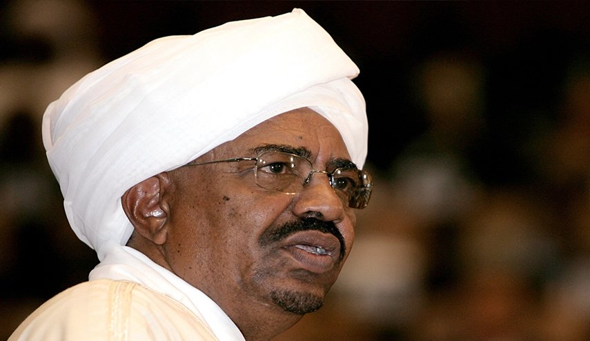 البشير يعين محافظا جديدا للبنك المركزي السوداني