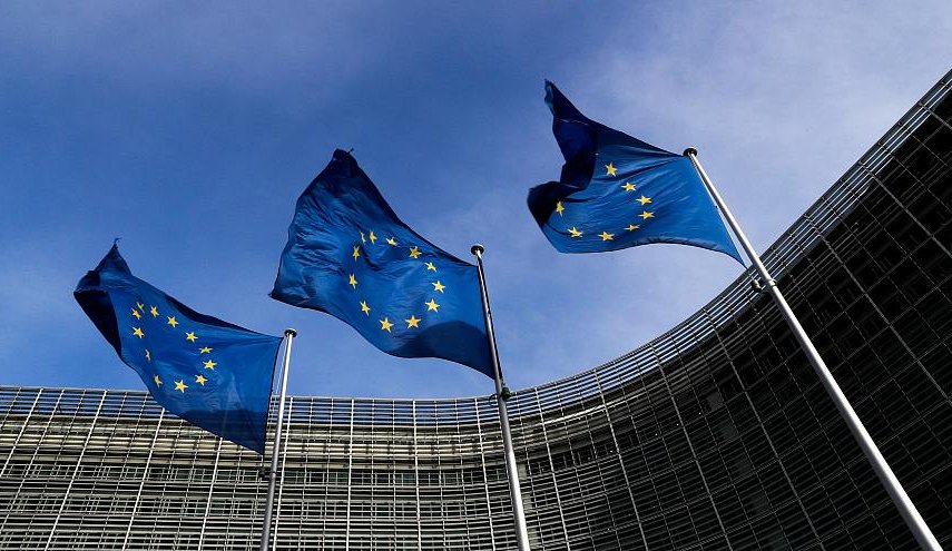 أوروبا توسع قائمة العقوبات على سوريا لتشمل سبعة مسؤولين حكوميين