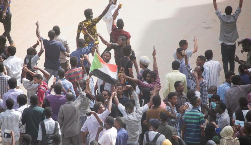 المعارضة السودانية تدعو لتظاهرات ضد الطوارئ من 43 مسجدا