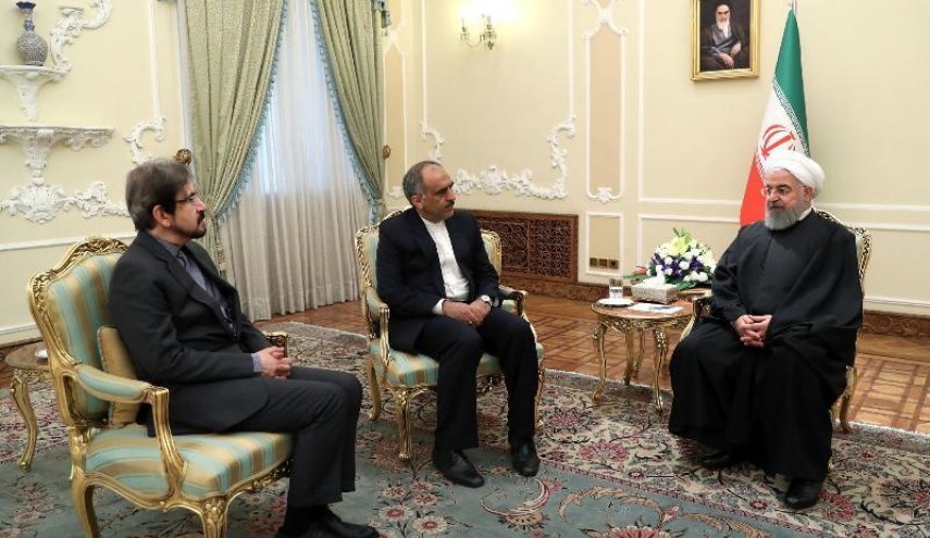 الرئيس روحاني يستقبل سفيري إيران في فرنسا وطاجيكستان